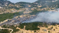 Yerleşim Yerlerinin Yakınında Çıkmıştı! Kaş'taki Yangın Kontrol Altında