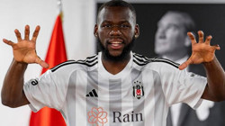 Beşiktaş Onana'yla Yolları Ayırdı
