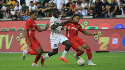 Başakşehir'e Diyarbakır'da Şok, Amedspor Gol Olup Yağdı