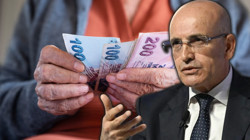 Milyonlarca Emekli ve Memuru İlgilendiren Açıklama! Bakan Şimşek Duyurdu: 'Maaşlar En Az Enflasyon Kadar Artacak'