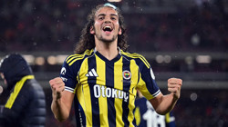 Sarı-Lacivertlilere Guendouzi Müjdesi: UEFA Cezayı İndirdi, Aston Villa Maçında Sahada