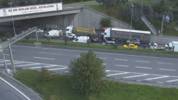 Bağcılar'da Zincirleme Kaza, Yaralılar Var
