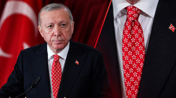 Gök Vatandan Anıtkabir’e Sembolik Köprü: Cumhurbaşkanı Erdoğan’ın Kravatındaki Gizli Mesaj