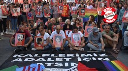 Anmaya katılanlar sokakta avukatlar da emniyette darp edildi: ‘Döner kapılara, duvarlara, X-Ray cihazına sıkıştırıldık’