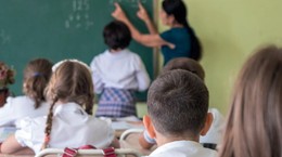 Bakanlık O Okul Üniformalarını Toplatıyor! Gerekçe 'Zararlı Kimyasal'