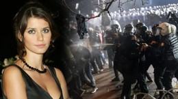 Beren Saat Sessizliğini Bozdu, Gözaltılara Tepki Gösterdi