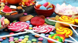 Şeker ve Aburcubur Gerçekten Hayatımızdan Çıkmalı mı? Dünyaca Ünlü Beslenme Uzmanı Anlattı
