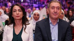 DEM Parti Eş Genel Başkanlarından Özgür Özel' e 'Geçmiş Olsun' Telefonu