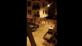 CHP bayraklarını indirip kaçtılar