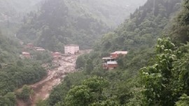 Trabzon'da HES borusu patladı