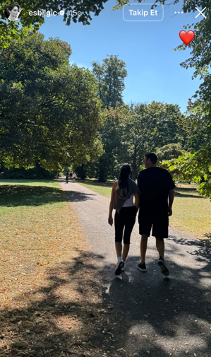 Sabancılar’ın Gelin Adayına Nabız Yükselten Aşk Jesti! Her Kızın Hayali Esra Bilgiç’e Nasip Oldu - Resim : 3