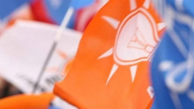 CHP'li 15 vekilin İYİ Parti'ye geçmesine AKP'den ilk yorum!