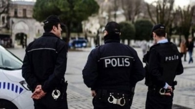 Sahte polisler, gerçek polisleri dolandırdı