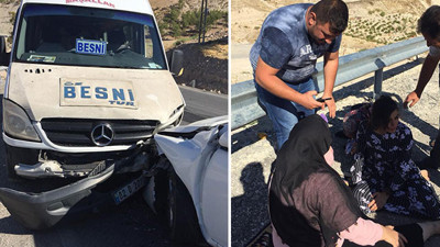 Minibüs ile otomobil çarpıştı: Yaralılar var
