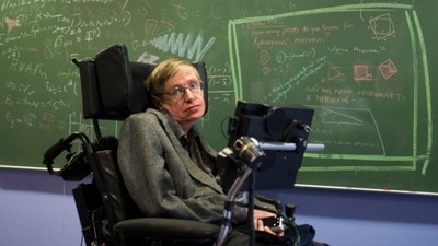 Stephen Hawking'in eşyaları internetten satılacak