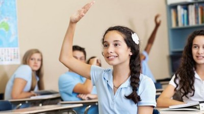 Kız öğrencilere 'Okula Devam' desteği