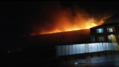 Fabrika alevler içinde kaldı!