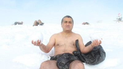 Türkücü Aydın Aydın'dan poşet yasasına ilginç destek