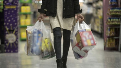 Ücretli poşete yeni düzenleme! Bakan açıkladı