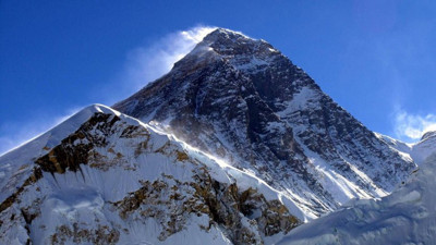 Çin, Everest ziyaretlerini kısıtlıyor