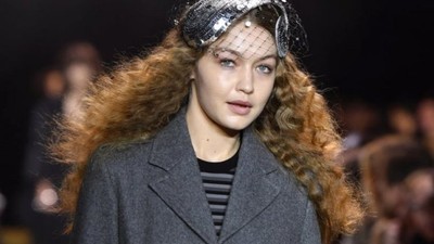 Hadid kardeşler, podyumu yıktı geçti!