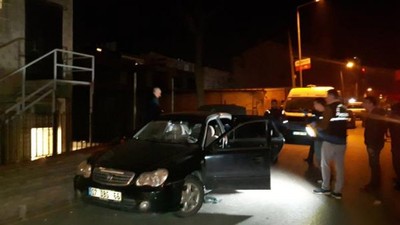 Park halindeki otomobilde ölü bulundu