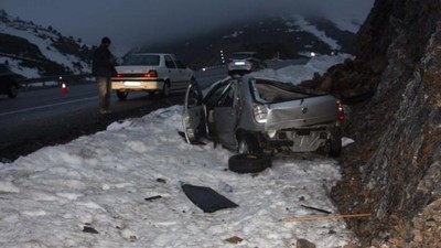 Otomobil şarampole devrildi: Ölü ve yaralılar var