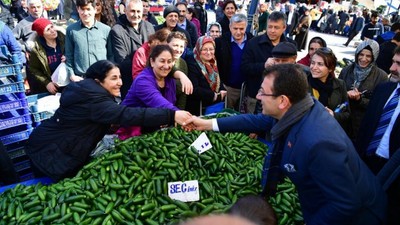 Ekrem İmamoğlu'nun pazar ziyareti mitinge dönüştü!