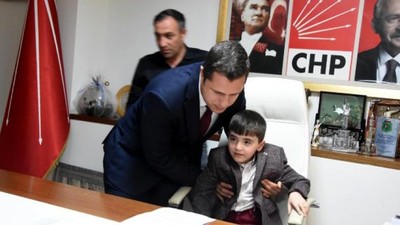 CHP İzmir'in koltuğuna Çınar Taş oturdu