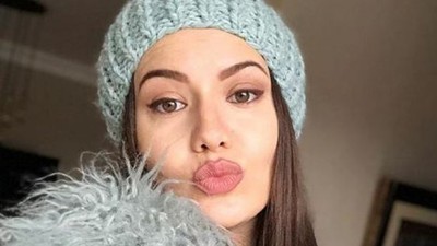 Fahriye Evcen denemeye doyamadı!