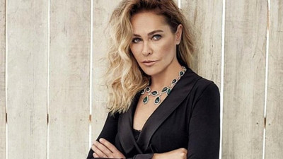 Hülya Avşar'ın banyo sonrası pozuna beğeni yağdı