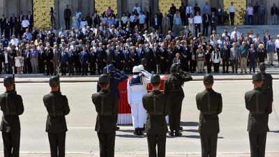 TBMM eski Başkanı Bozbeyli son yolculuğuna uğurlandı