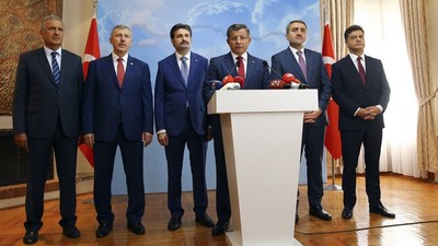 Ahmet Davutoğlu'nun kurduğu Gelecek Partisi'nin Kurucular Kurulu'nun tam listesi ortaya çıktı!