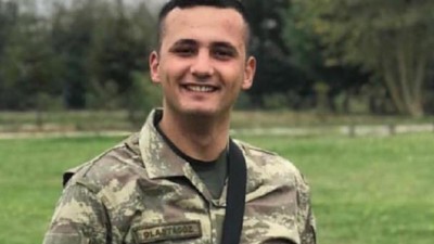 'Barış Pınarı Harekatı'nda görevli uzman çavuşun üzerine yıldırım isabet etti