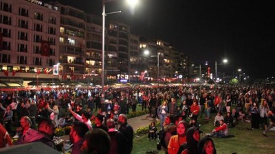 İzmir'de 29 Ekim Cumhuriyet Bayramı coşkusu