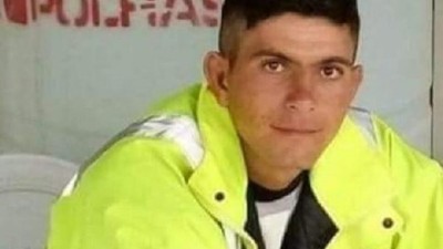 4 aylık eşini kazakla boğdu