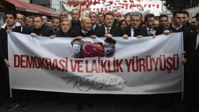 İzmir, Devrim Şehidi Kubilay'ı andı