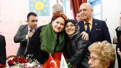 Meral Akşener'den Antalya'nın Demre, Finike ve Kumluca ilçelerini ziyaret