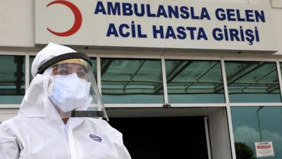 Pandemi hastanesinde Covid-19 şüphelileri bu aşamalardan geçiyor