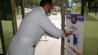 Kayyum yönetimindeki Diyarbakır Büyükşehir Belediyesi sahte dezenfektan dağıttı