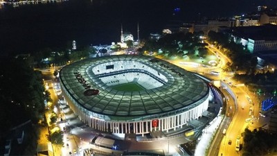Stadyumlarda 23 Nisan coşkusu: 21.00'da İstiklal Marşı tüm statlarda yankılandı