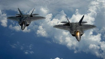 Rusya Savunma Bakanlığı: ABD jetleri, Rus bombardıman uçaklarına eşlik etti