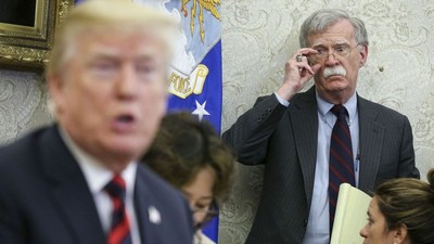 Trump'ın eski danışmanından şok iddia: Uygur Türklerine zulmü savunmuş