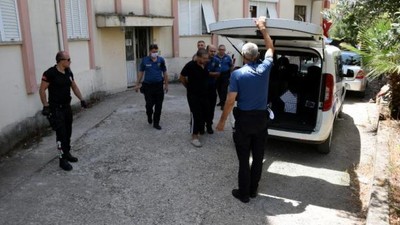 2 ay önce cezaeviden tahliye olan adam, eşiyle kavga edince evi yakmaya çalıştı!