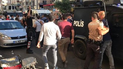 Diyarbakır'da bıçaklı kavgada 2 kişi yaralandı 2'si kadın 7 kişi gözaltına alındı