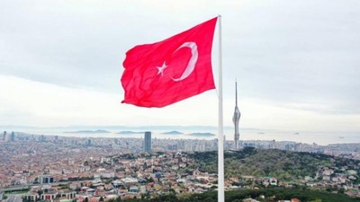19:19'da 81 ilde İstiklal Marşı okundu