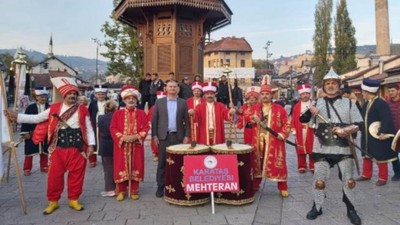 'Mehteran takımlı' insan kaçakçılığı iddialarına ilişkin MHP'li belediye başkanından ilk açıklama!