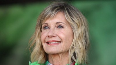 Oyuncu ve şarkıcı Olivia Newton-John hayatını kaybetti