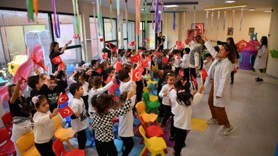 Beylikdüzü'nde minikler İstanbul'un kurtuluşunu kutladı