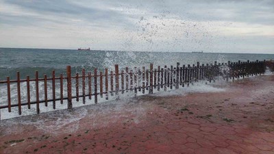 Marmara Denizi'nde ulaşıma poyraz engeli